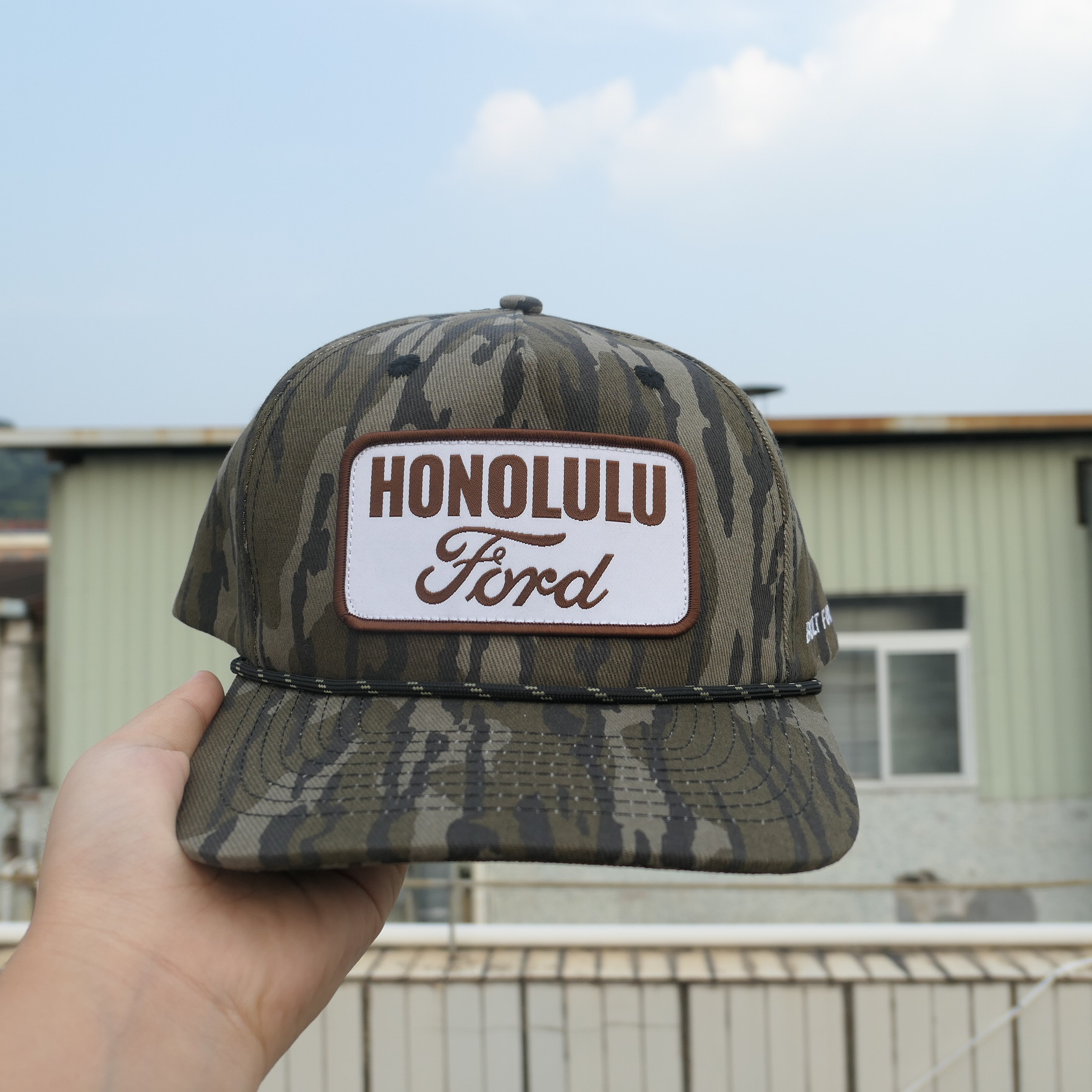 Honolulu Ford Mossy Oak sample with a cream woven patch